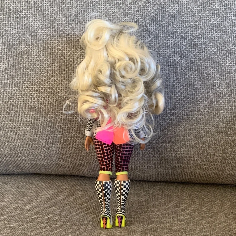 L.O.L Surprise OMG Lights Speedster Fashion Doll with Outfit